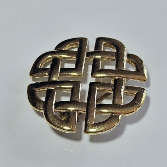 **Sale** Vintage Soldor Signed Gold Tone Circular Celtic Knot Brooch - Picture 7 of 9